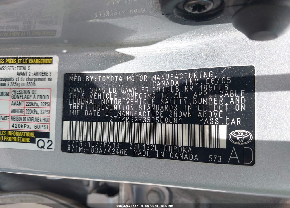 2005 TOYOTA MATRIX VIN: 2T1KR32E35C508081
