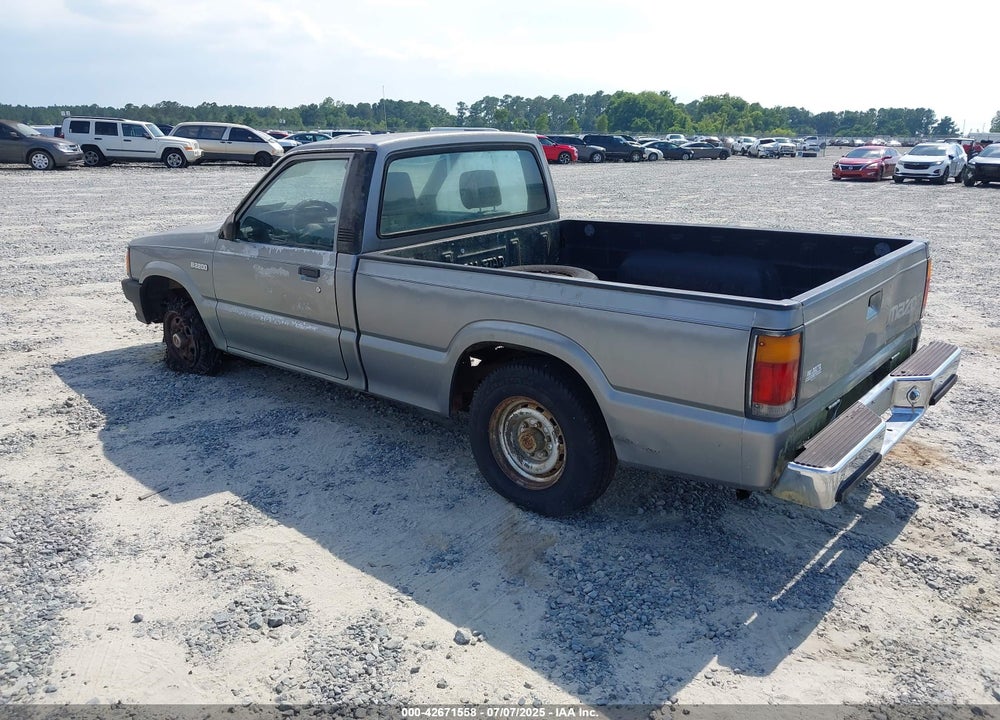 1992 MAZDA B2200 SHORT BED VIN: JM2UF1138N0277433