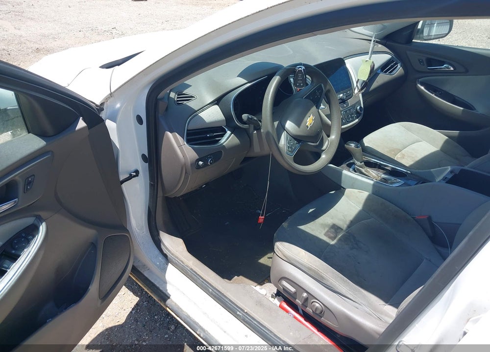 2019 CHEVROLET MALIBU VIN: 1G1ZD5ST7KF142774
