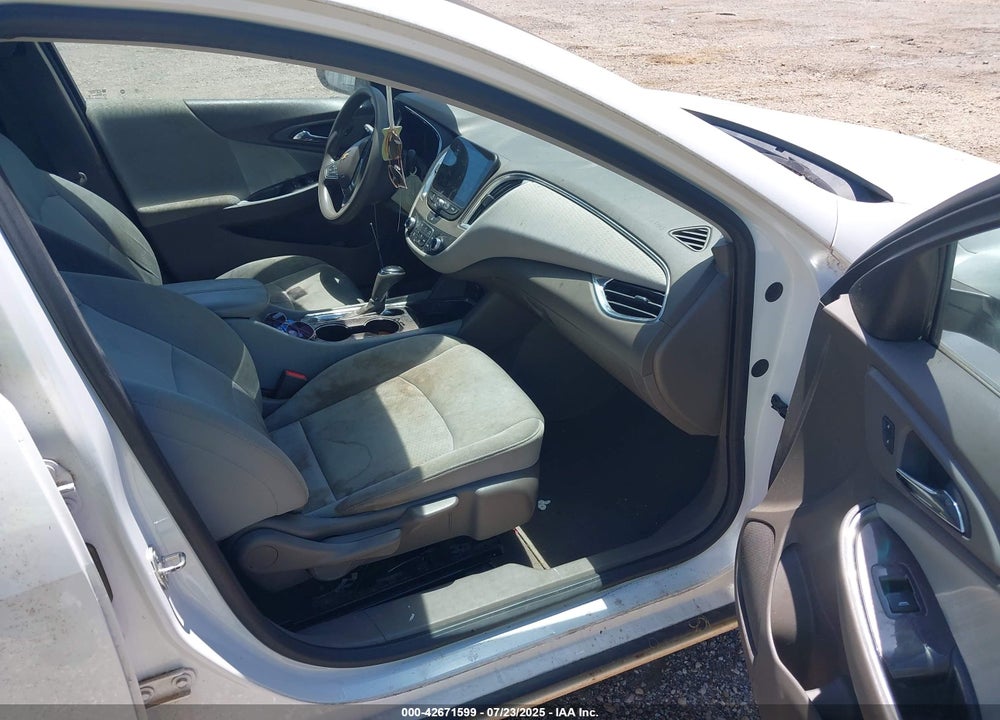 2019 CHEVROLET MALIBU VIN: 1G1ZD5ST7KF142774