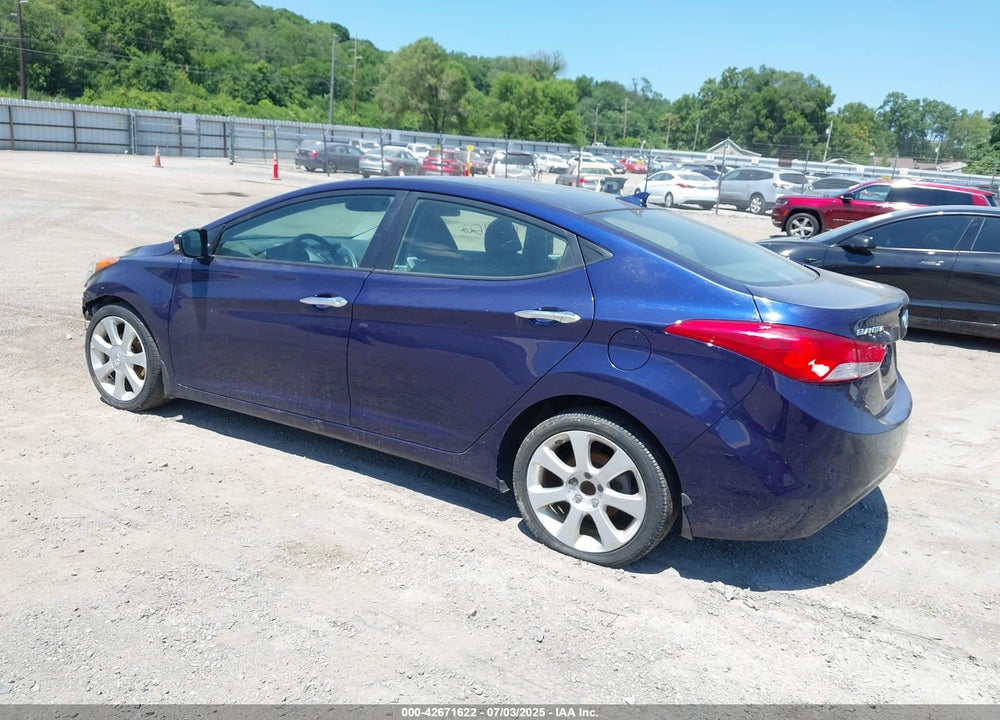 2013 HYUNDAI ELANTRA VIN: 5NPDH4AE5DH240990