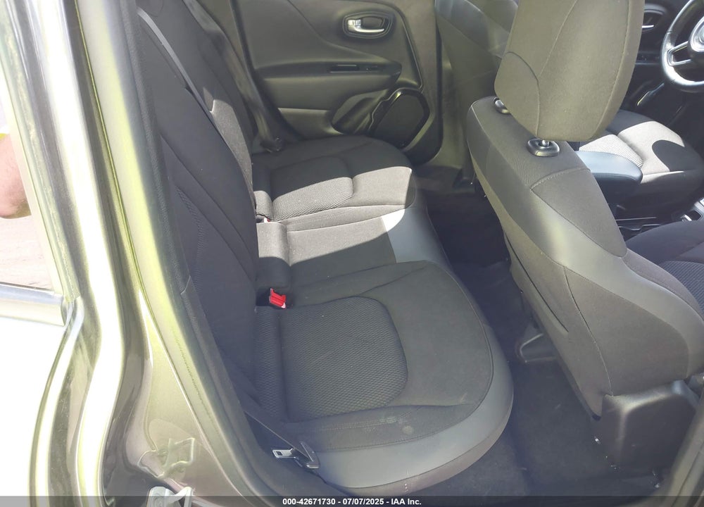 2018 JEEP RENEGADE VIN: ZACCJABB7JPH97177
