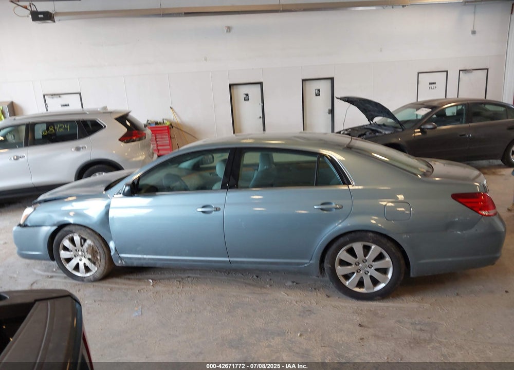 2005 TOYOTA AVALON VIN: 4T1BK36B05U020905