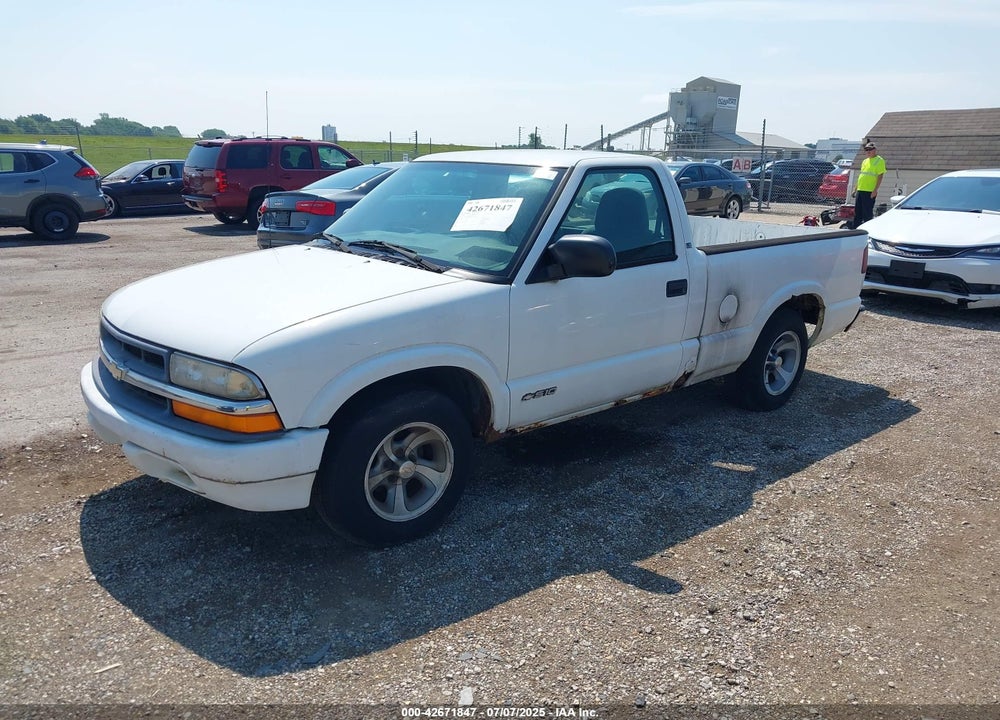 1999 CHEVROLET S-10 LS VIN: 1GCCS14X3XK240212