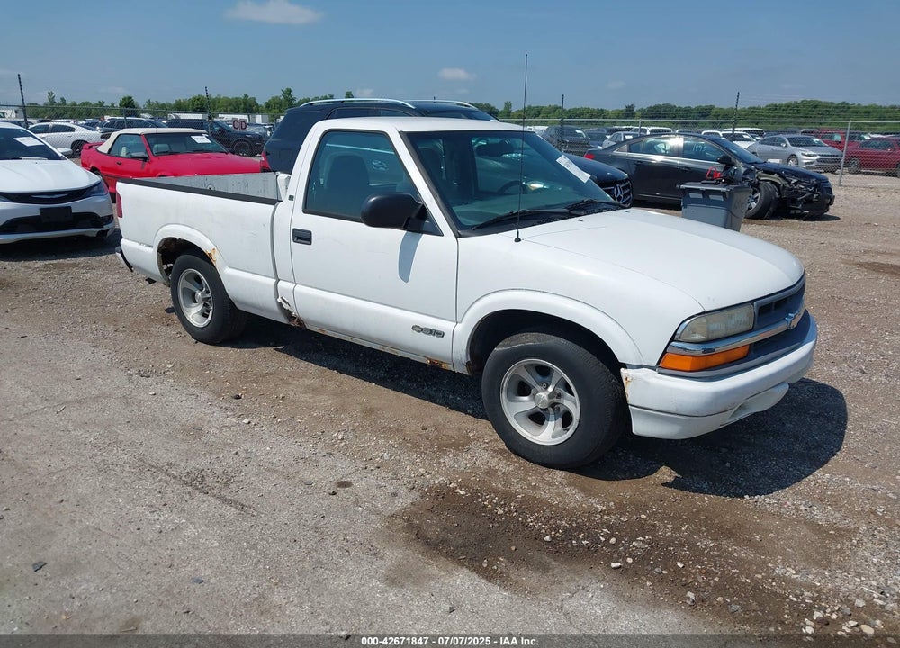 1999 CHEVROLET S-10 LS VIN: 1GCCS14X3XK240212