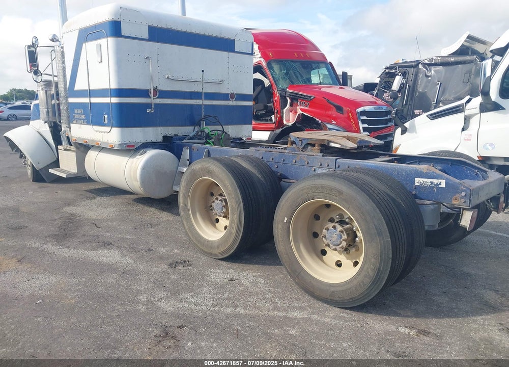 1994 PETERBILT 379 VIN: 1XP5D68X9RD347183