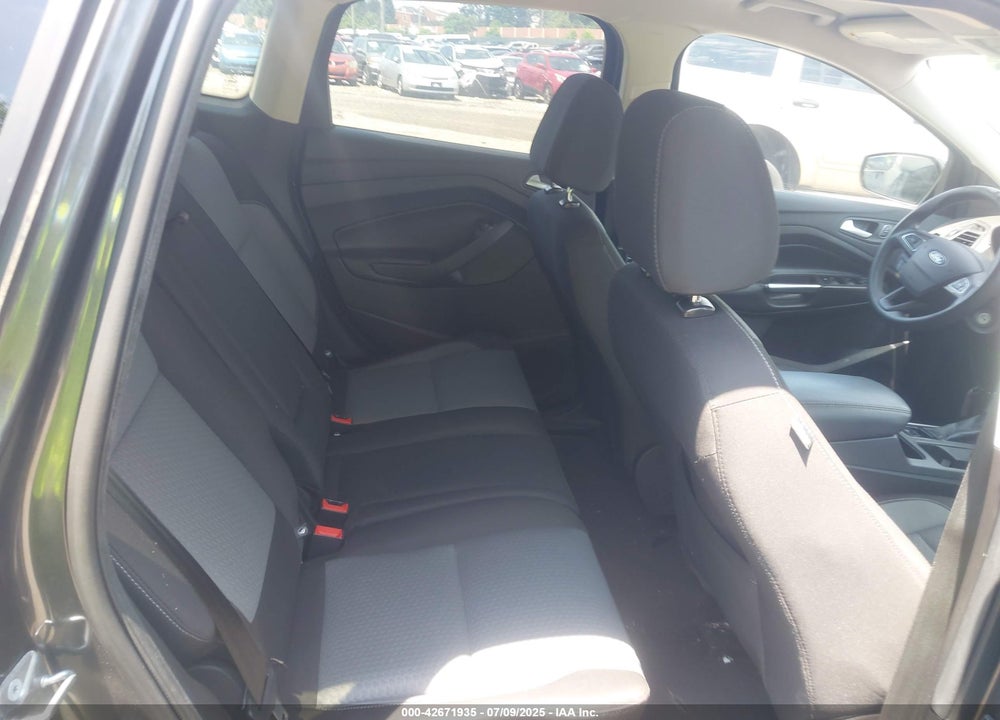 2017 FORD ESCAPE VIN: 1FMCU9GD6HUC58019