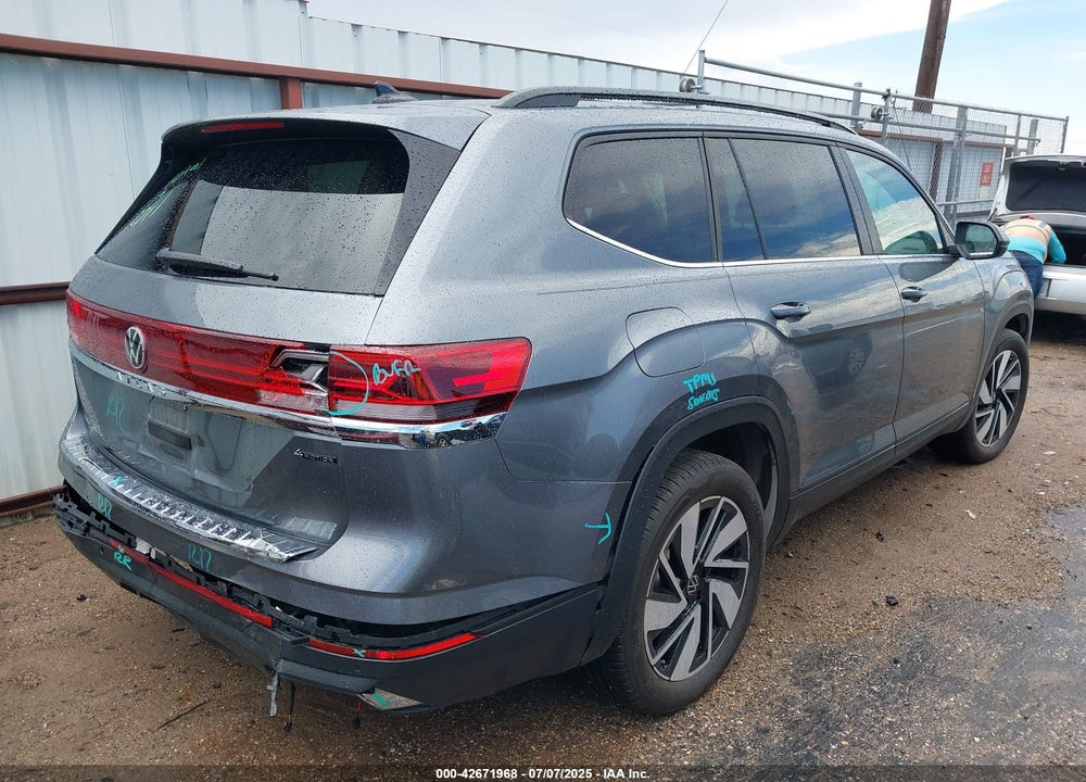 2024 VOLKSWAGEN ATLAS VIN: 1V2HR2CA2RC601106
