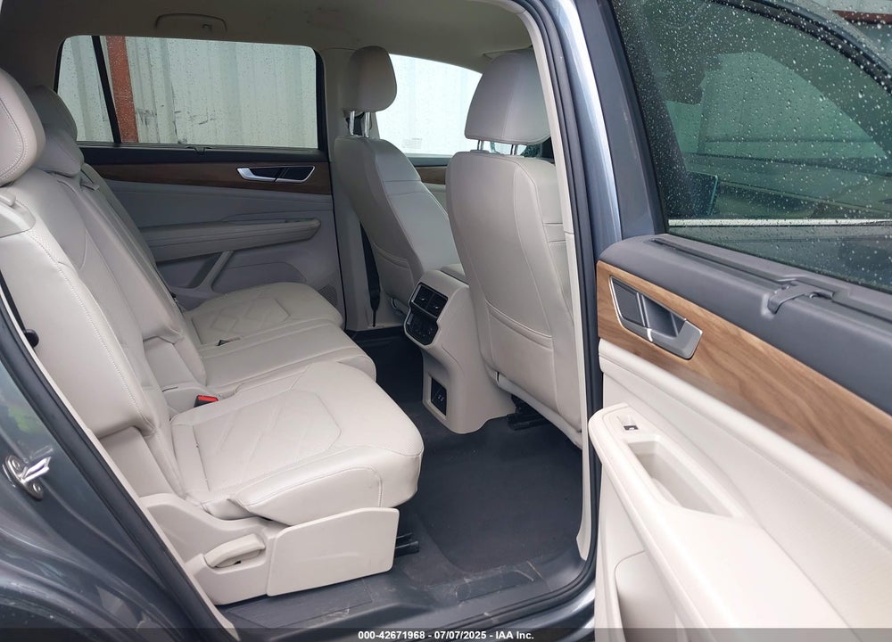 2024 VOLKSWAGEN ATLAS VIN: 1V2HR2CA2RC601106