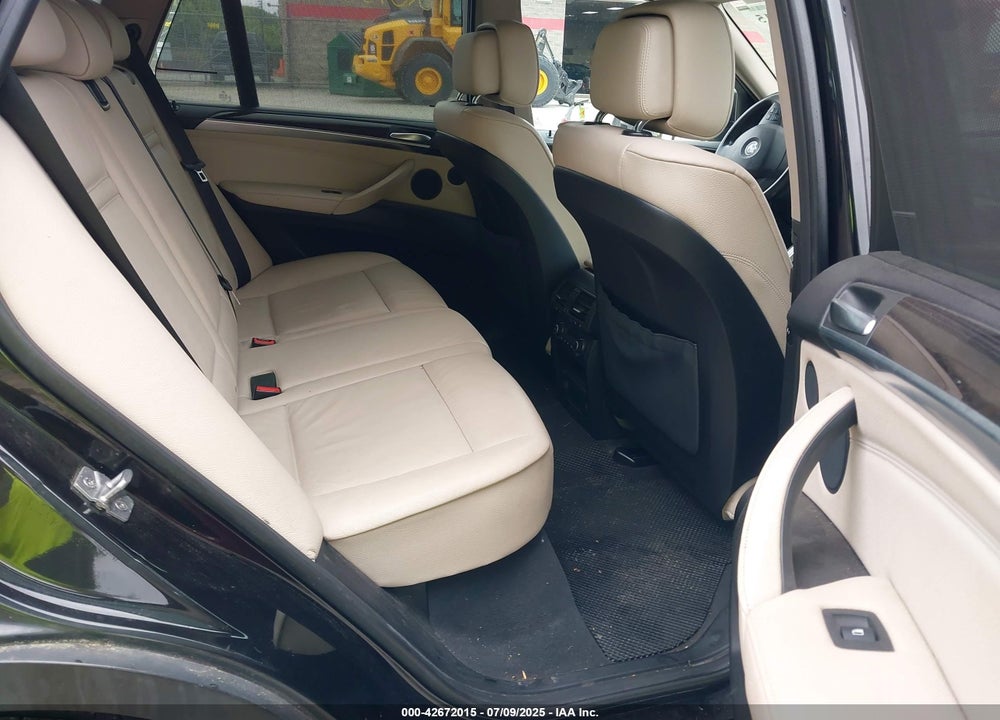 2011 BMW X5 VIN: 5UXZV4C57BL740975