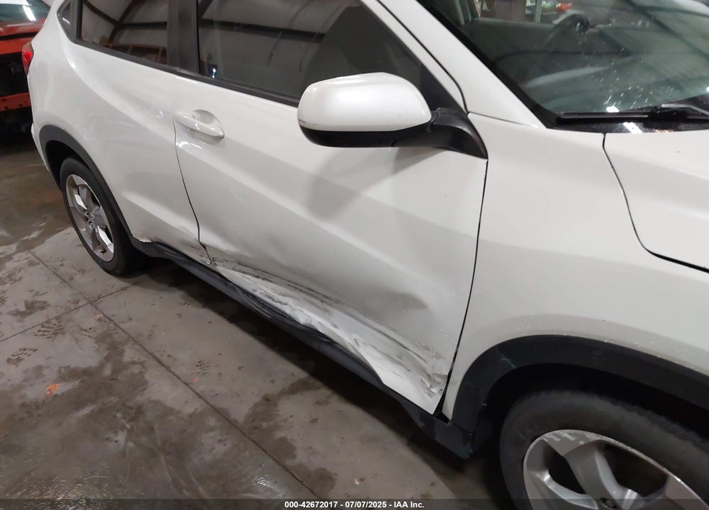 2016 HONDA HR-V VIN: 3CZRU6H33GM702554