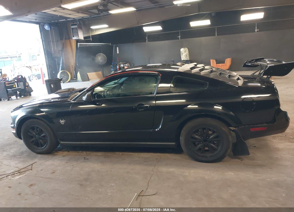 2009 FORD MUSTANG VIN: 1ZVHT80N695142483