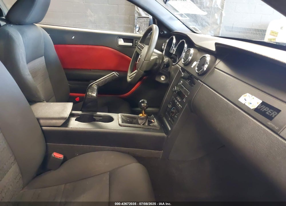 2009 FORD MUSTANG VIN: 1ZVHT80N695142483