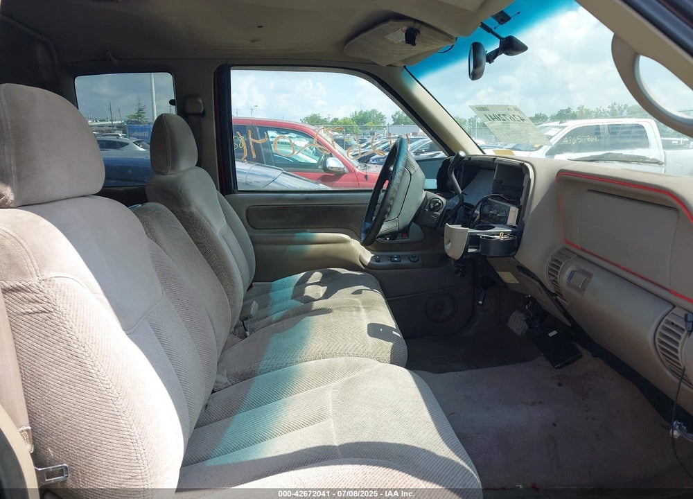 1997 CHEVROLET K1500 FLEETSIDE VIN: 2GCEK19R1V1202235