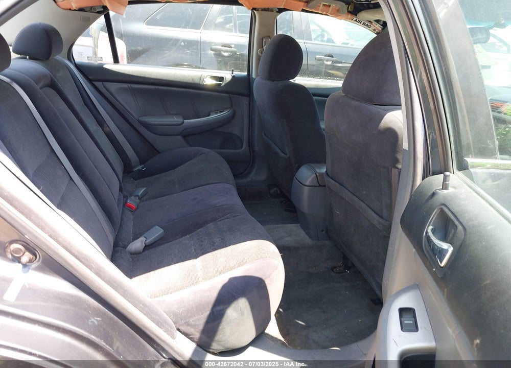 2004 HONDA ACCORD 3.0 EX VIN: 1HGCM66574A058468