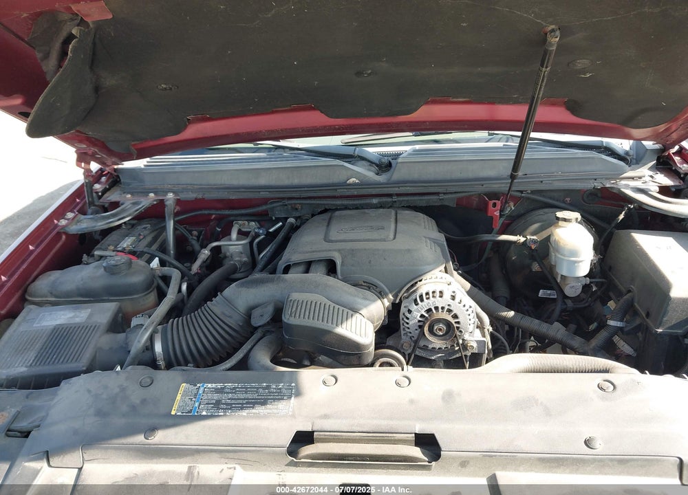 2010 CHEVROLET TAHOE VIN: 1GNUKBE05AR263976