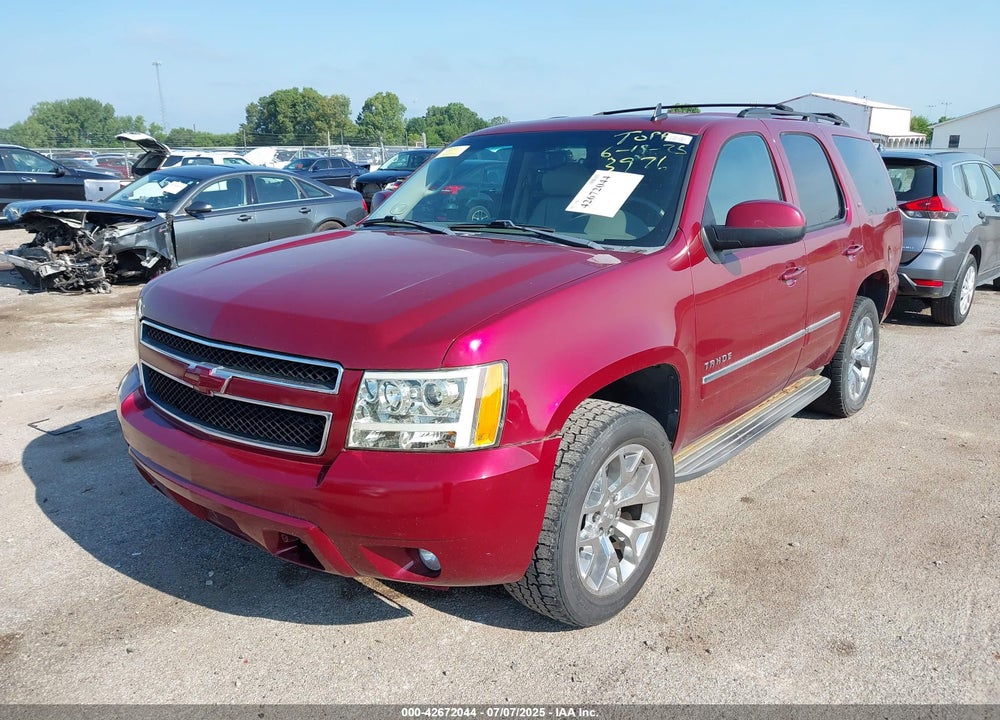 2010 CHEVROLET TAHOE VIN: 1GNUKBE05AR263976
