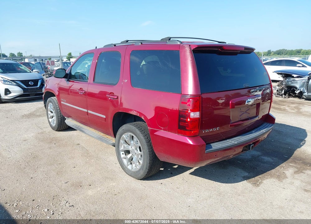 2010 CHEVROLET TAHOE VIN: 1GNUKBE05AR263976