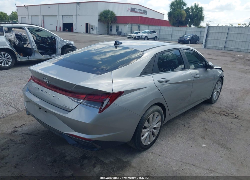 2023 HYUNDAI ELANTRA VIN: 5NPLP4AG4PH117220