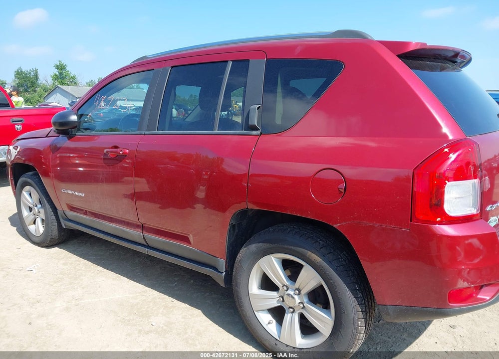 2011 JEEP COMPASS VIN: 1J4NF1FB7BD135629