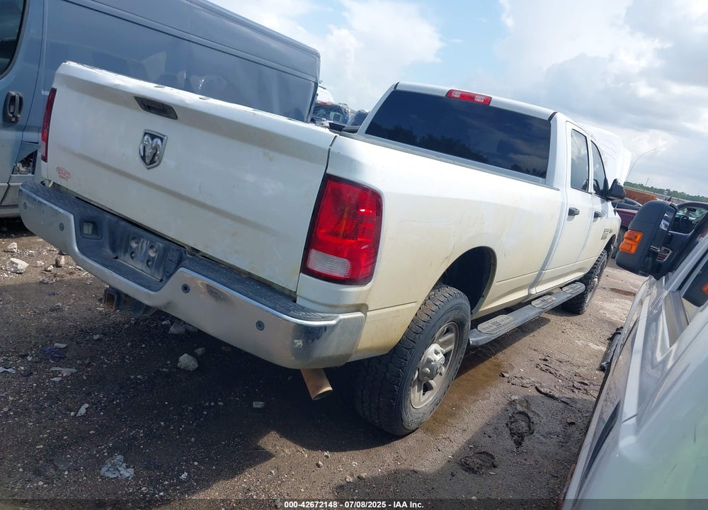 2018 RAM 2500 VIN: 3C6UR5HJ5JG284053
