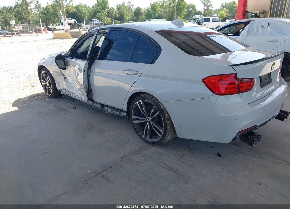 2015 BMW 3 SERIES VIN: WBA3A9C57FK472521