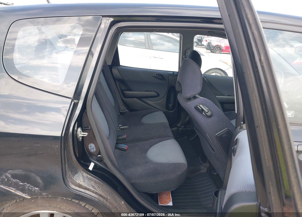 2007 HONDA FIT SPORT VIN: JHMGD38607S062542