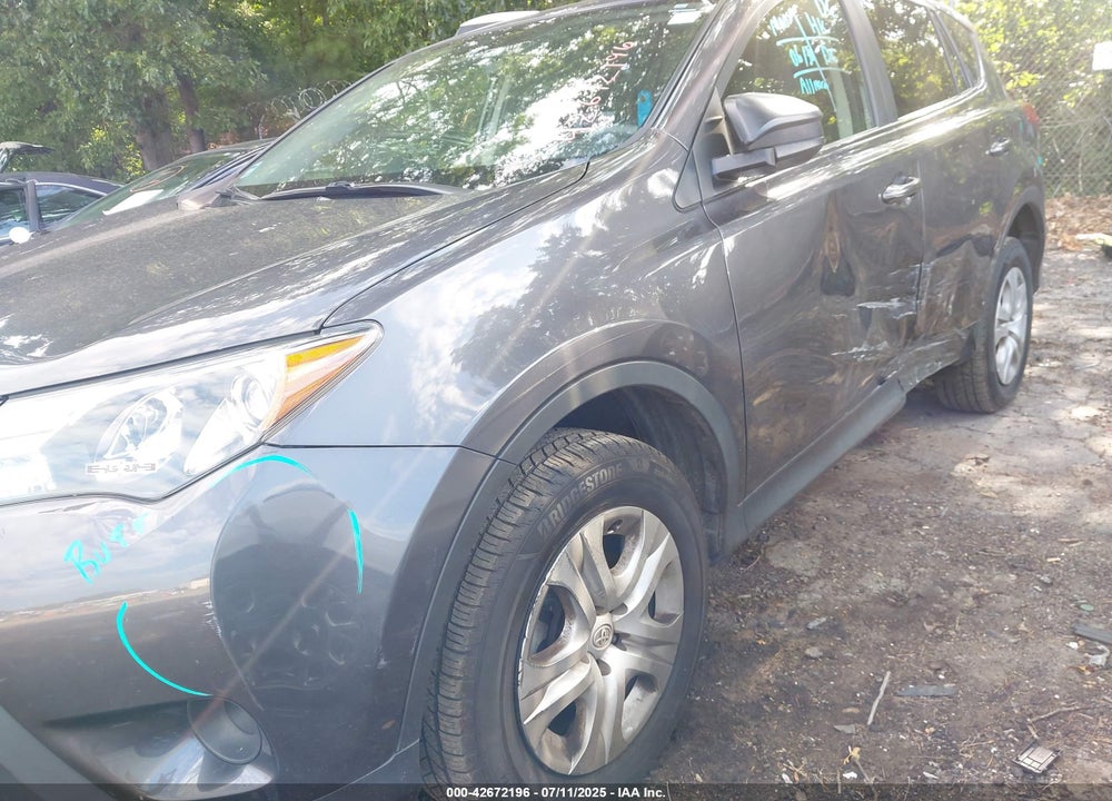 2015 TOYOTA RAV4 VIN: JTMZFREV8FJ051215