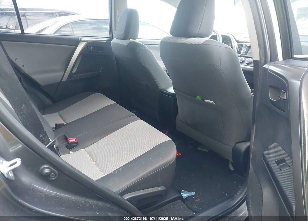 2015 TOYOTA RAV4 VIN: JTMZFREV8FJ051215