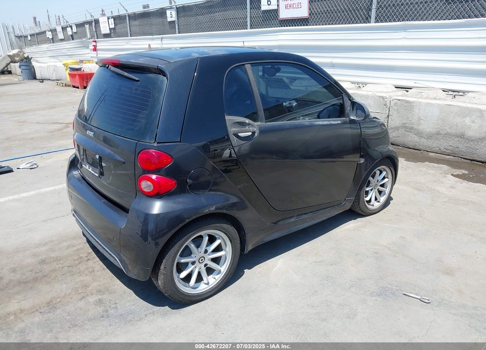 2014 SMART FORTWO VIN: WMEEJ3BA1EK752202