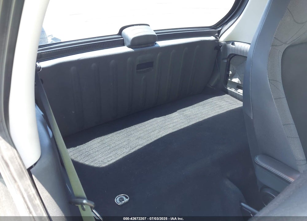 2014 SMART FORTWO VIN: WMEEJ3BA1EK752202