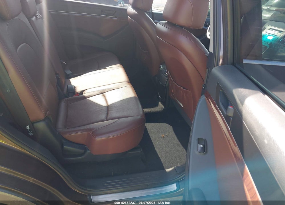 2011 HYUNDAI VERACRUZ VIN: KM8NUDCC4BU157903