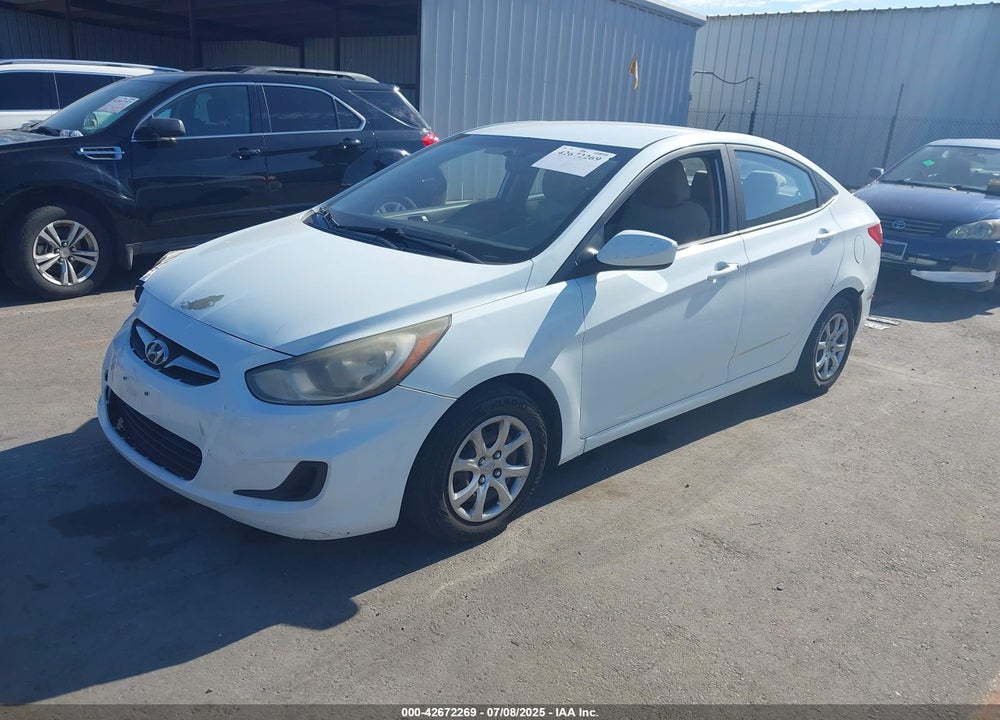 2013 HYUNDAI ACCENT VIN: KMHCT4AE8DU370015