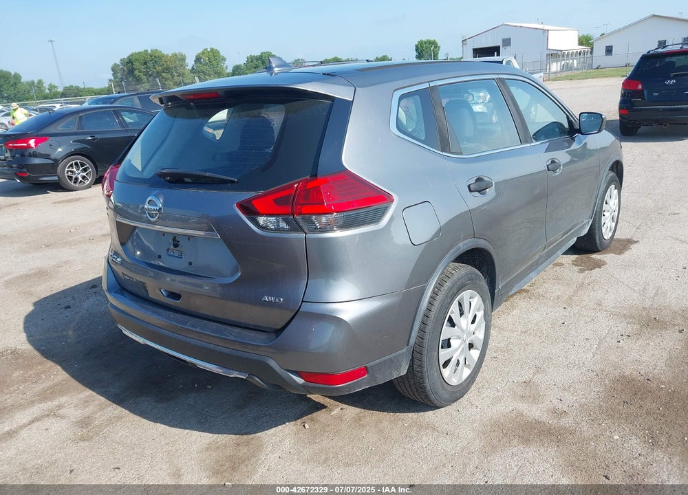 2017 NISSAN ROGUE VIN: JN8AT2MV6HW003592