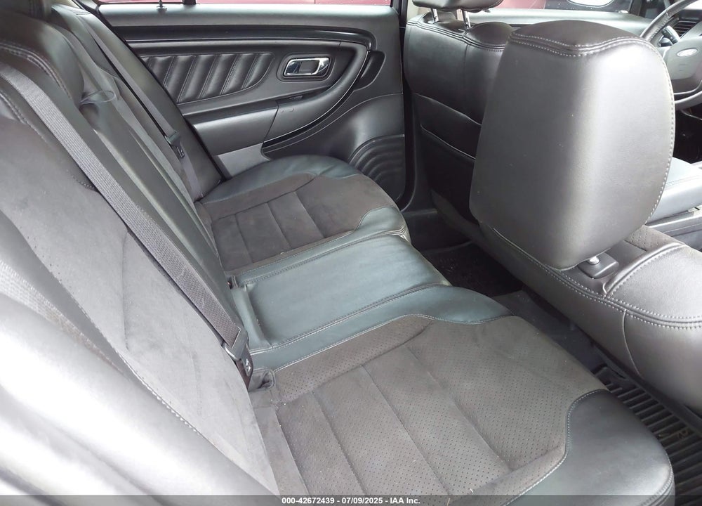 2010 FORD TAURUS VIN: 1FAHP2KT4AG124515