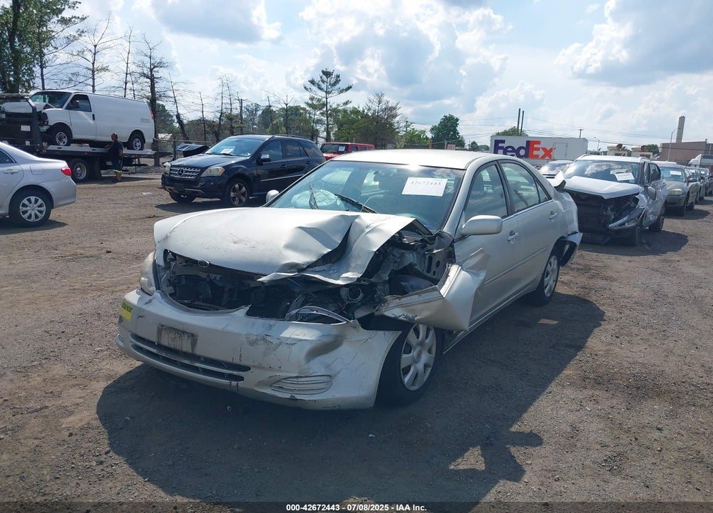 2003 TOYOTA CAMRY LE VIN: 4T1BE32K13U748646