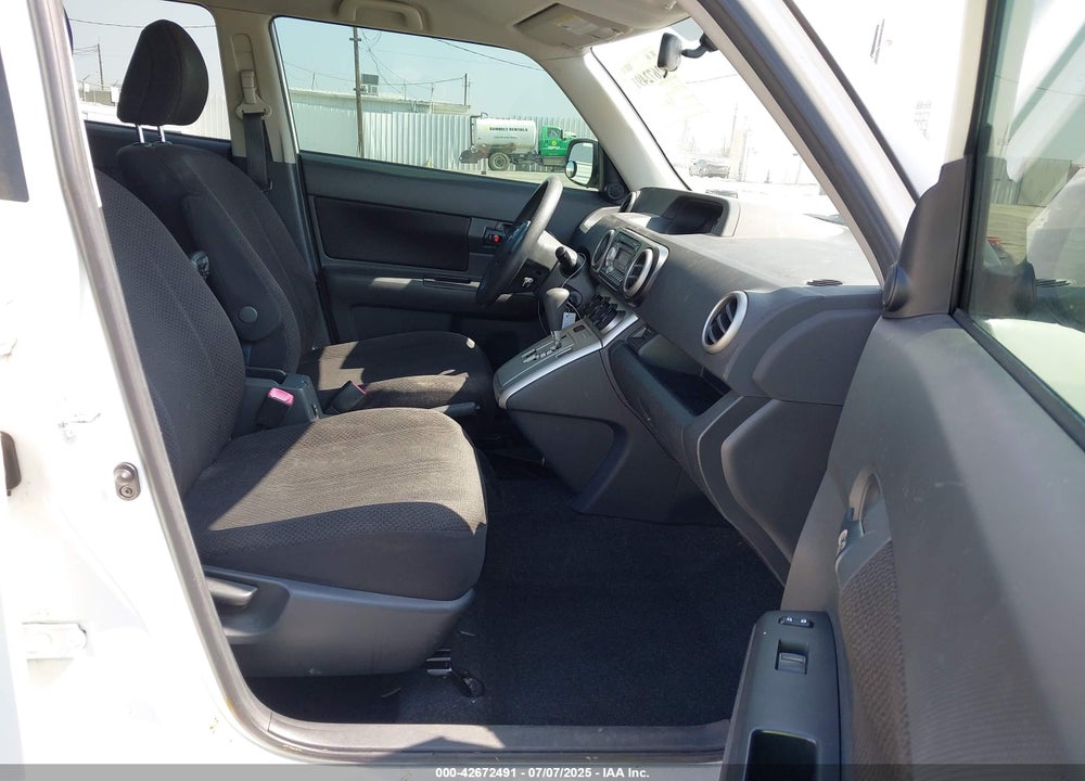 2010 SCION XB VIN: JTLZE4FE4A1107622