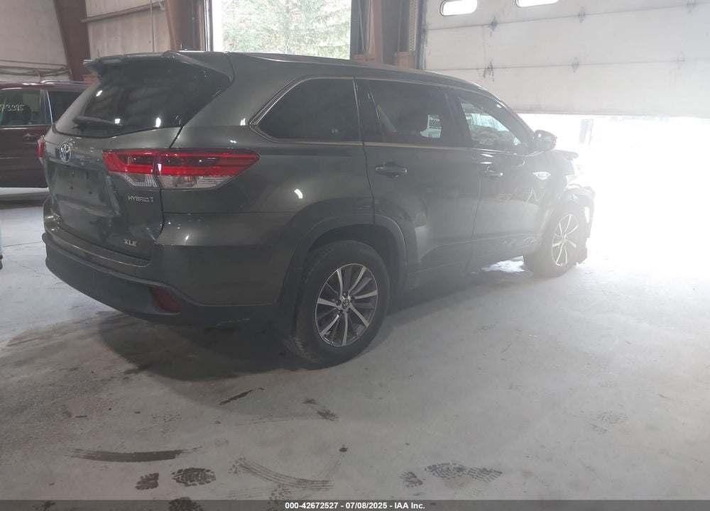 2017 TOYOTA HIGHLANDER VIN: 5TDJGRFH7HS020756