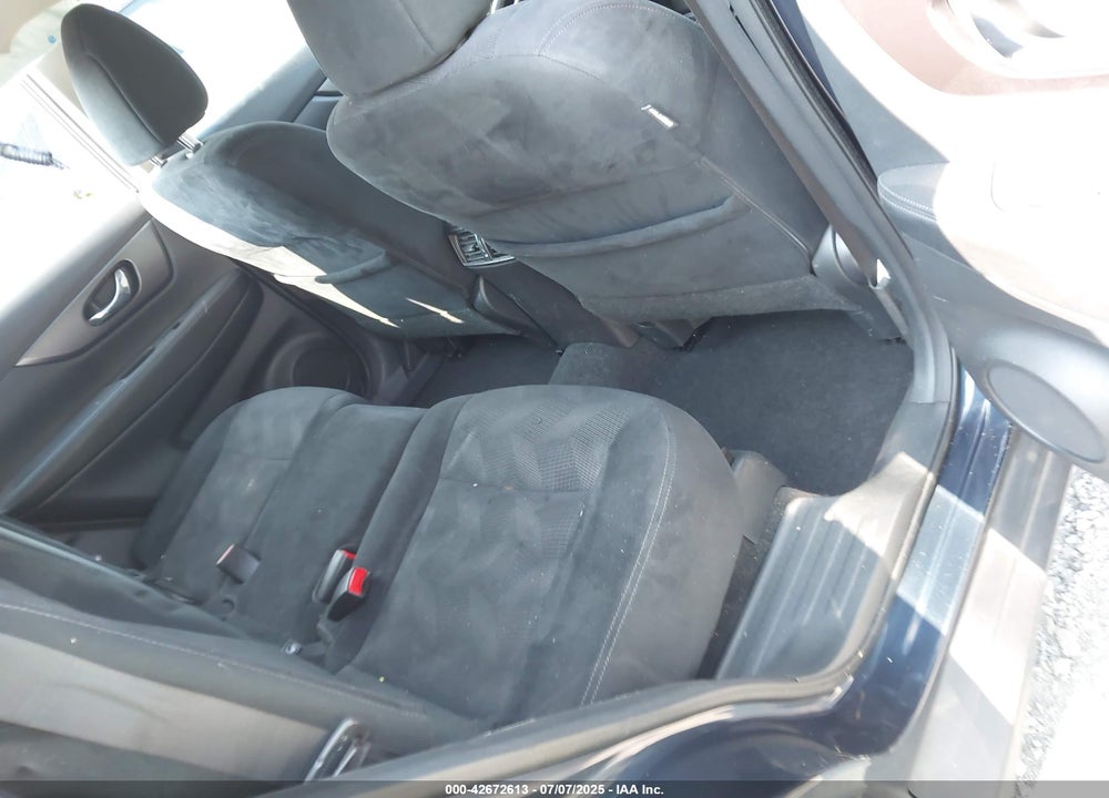 2016 NISSAN ROGUE VIN: 5N1AT2MV0GC877671
