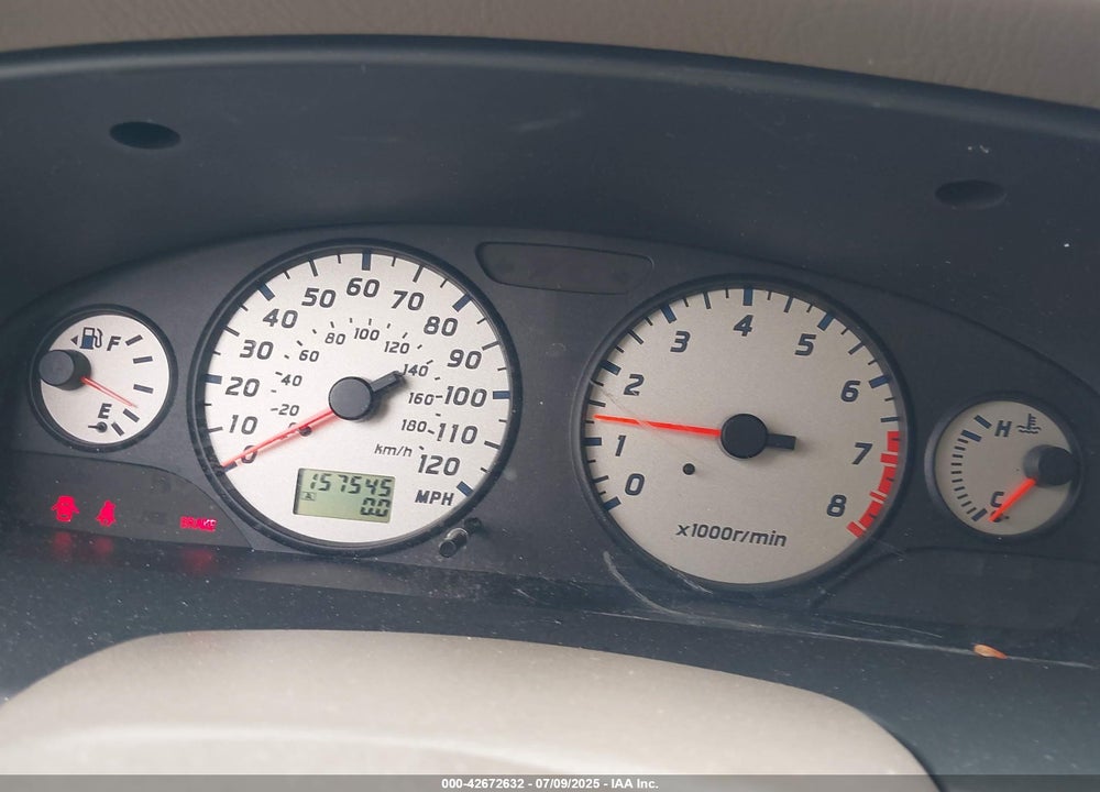 2002 NISSAN PATHFINDER SE VIN: JN8DR09YX2W729174
