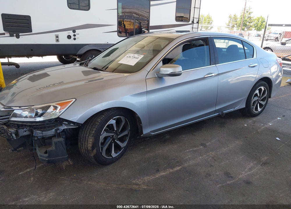 2017 HONDA ACCORD VIN: 1HGCR2F75HA151782