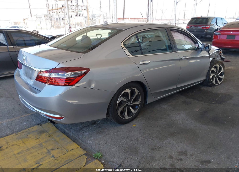 2017 HONDA ACCORD VIN: 1HGCR2F75HA151782