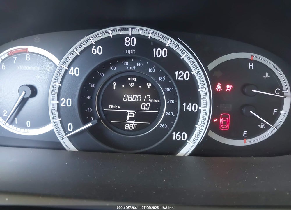 2017 HONDA ACCORD VIN: 1HGCR2F75HA151782