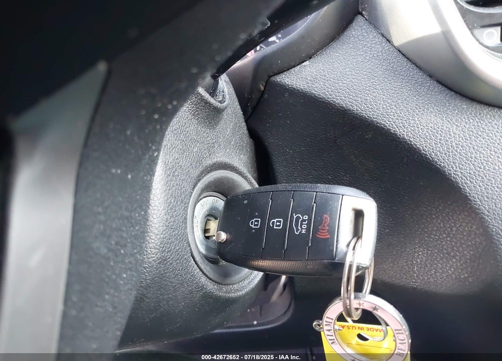 2018 KIA SORENTO VIN: 5XYPGDA33JG362720