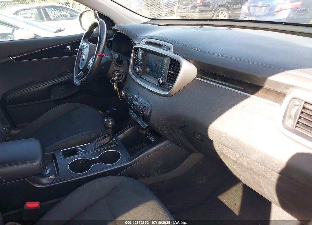2018 KIA SORENTO VIN: 5XYPGDA33JG362720