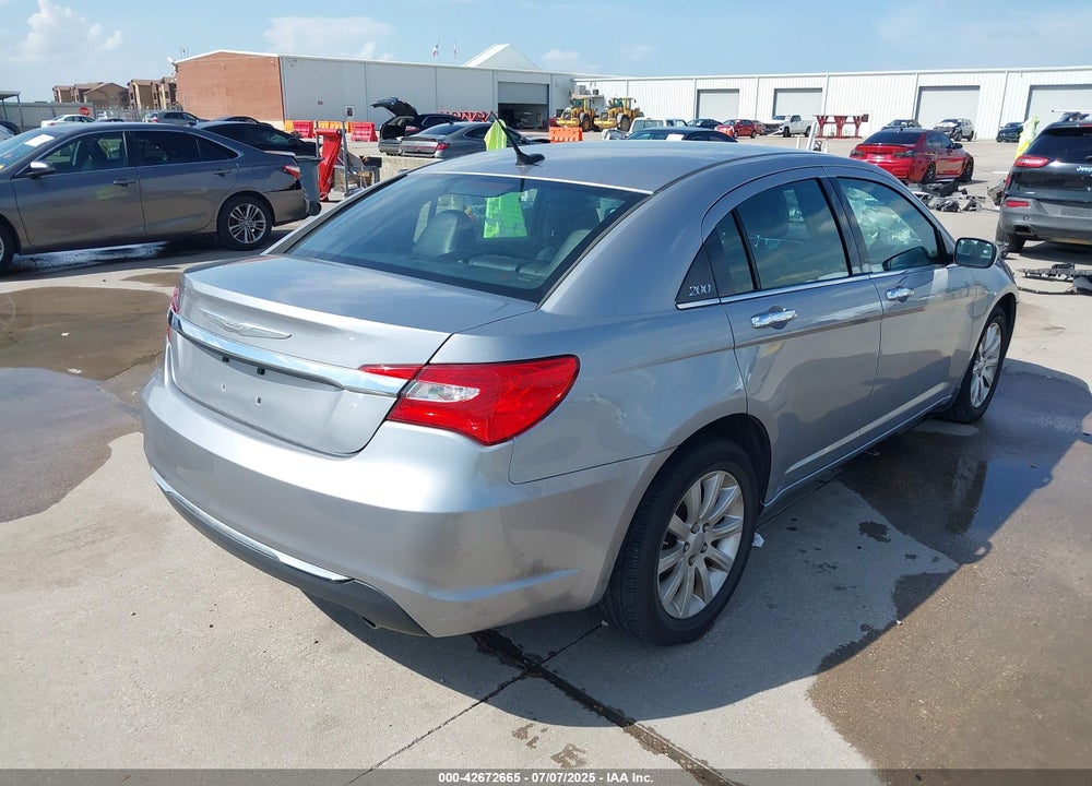 2014 CHRYSLER 200 VIN: 1C3CCBCG7EN119980