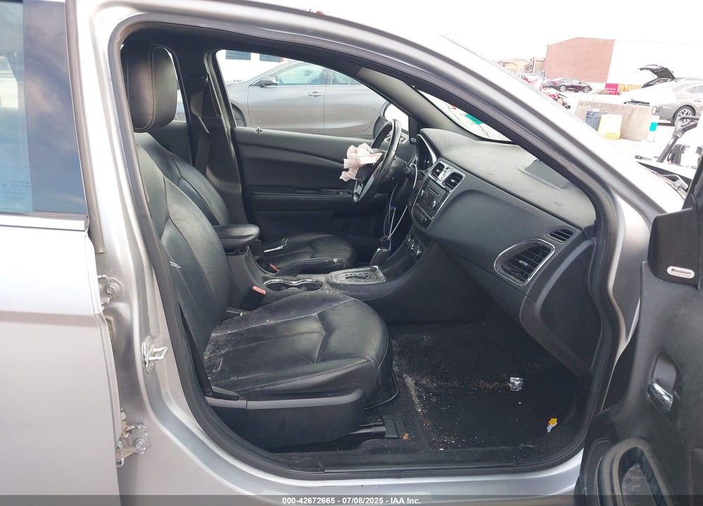 2014 CHRYSLER 200 VIN: 1C3CCBCG7EN119980