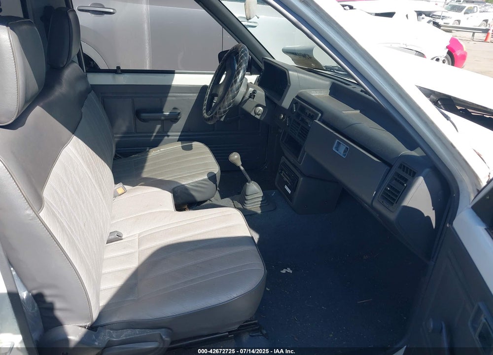 1993 MAZDA B2200 SHORT BED VIN: JM2UF1132P0370659