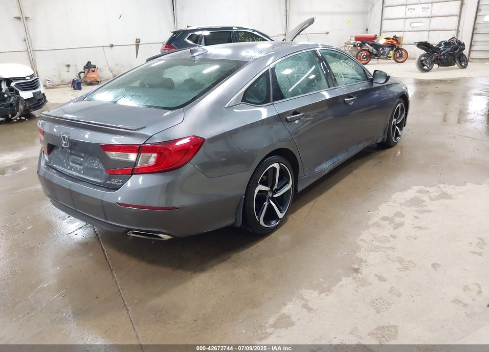 2018 HONDA ACCORD VIN: 1HGCV2E35JA010825