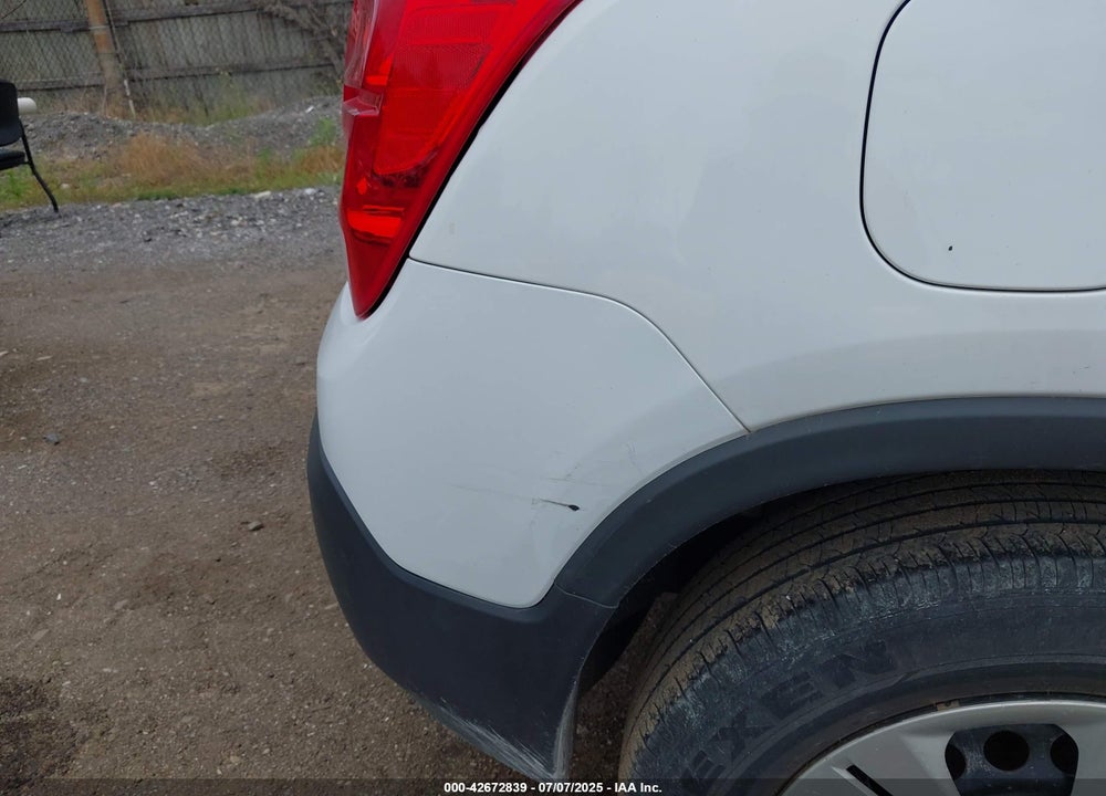 2016 CHEVROLET TRAX VIN: 3GNCJKSB3GL203957